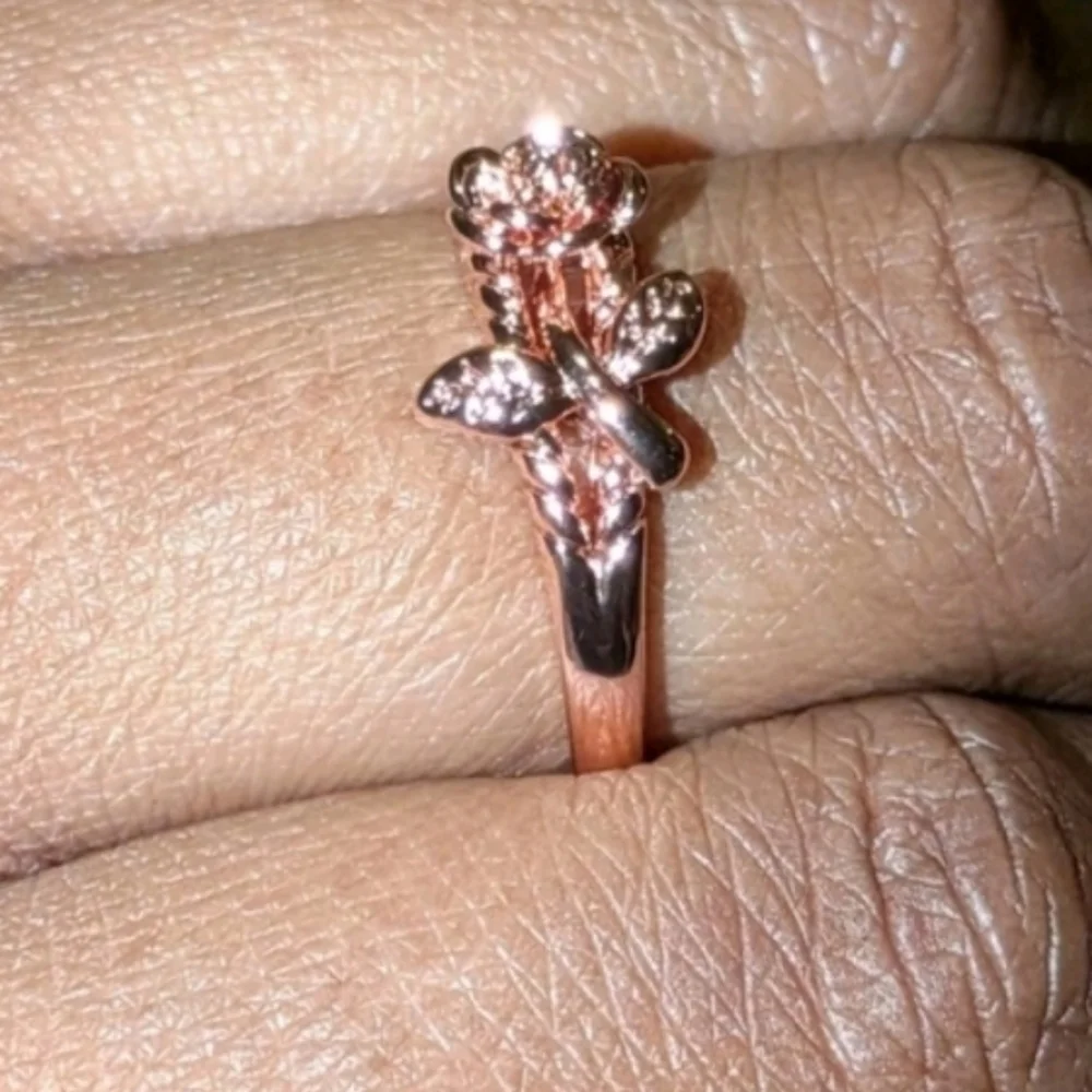 Lovely Rose Golden Intricate Detailed Rose Floral Ring